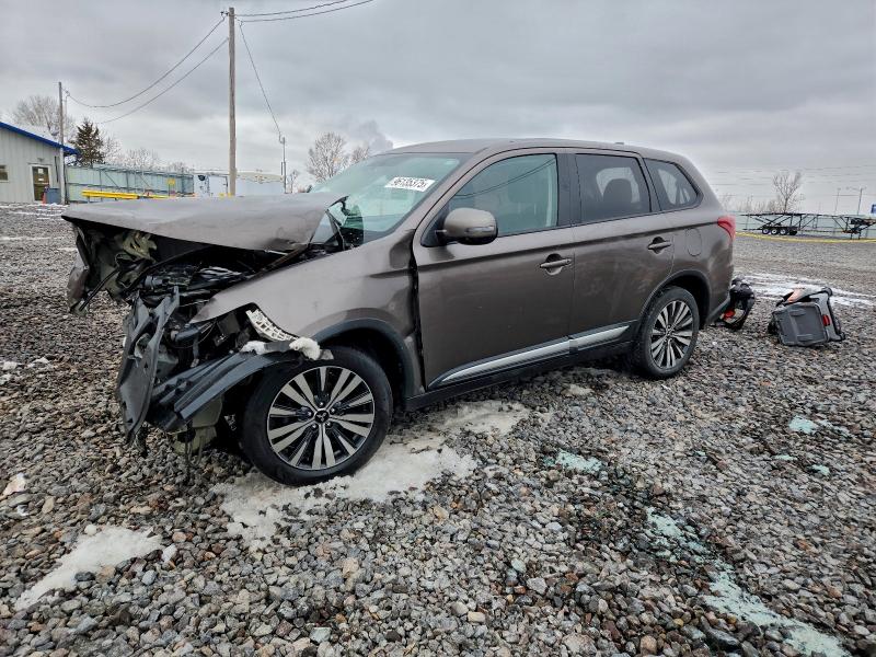 MITSUBISHI OUTLANDER 2019 with VIN JA4AD3A39KZ030447 - Photo from auction