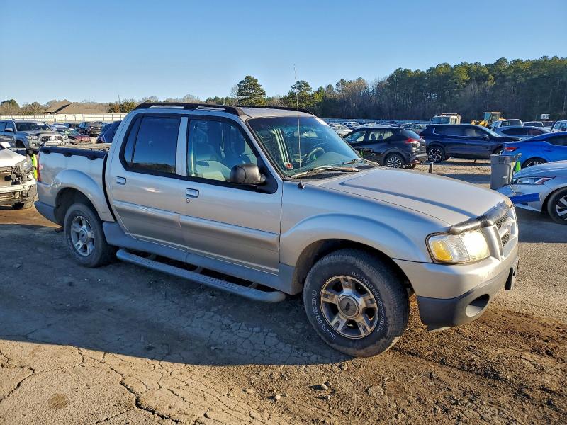 Photo 4 from auction – 2004 FORD EXPLORER S with VIN 1FMZU67K24UB75978