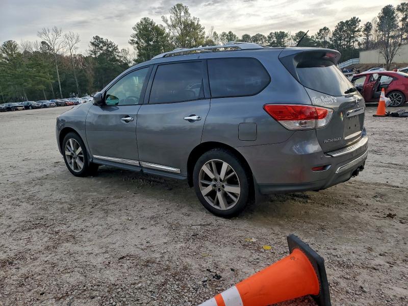 Photo 2 from auction – 2015 NISSAN PATHFINDER with VIN 5N1AR2MM7FC670537