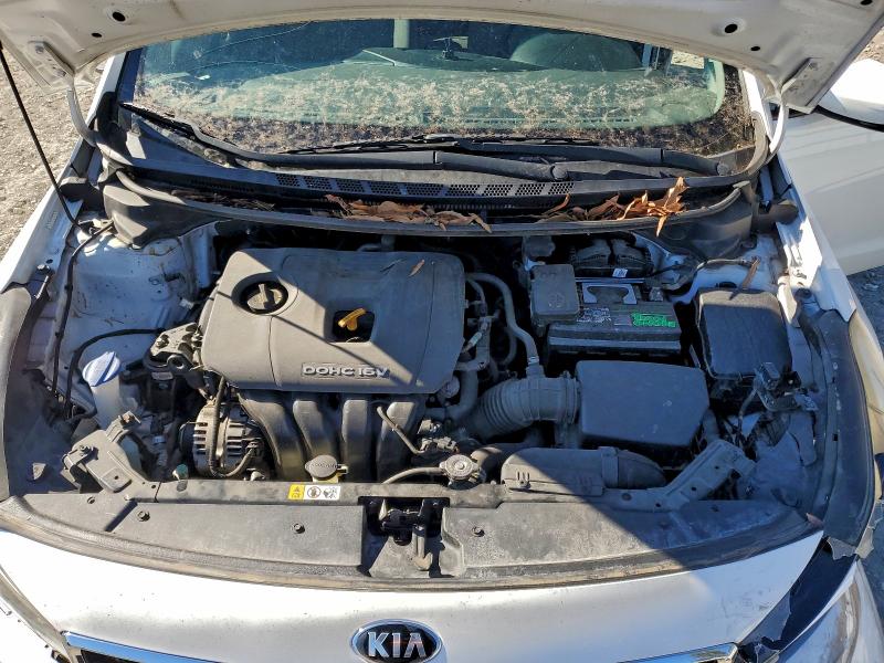 Photo 11 from auction – 2017 KIA FORTE LX with VIN 3KPFK4A76HE057751