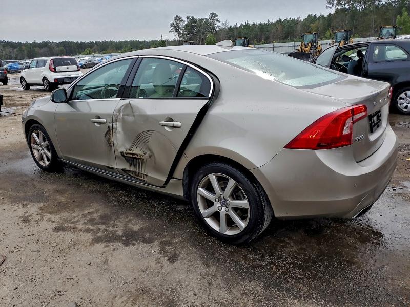 Photo 2 from auction – 2016 VOLVO S60 PREMIE with VIN YV126MFK8G1397110