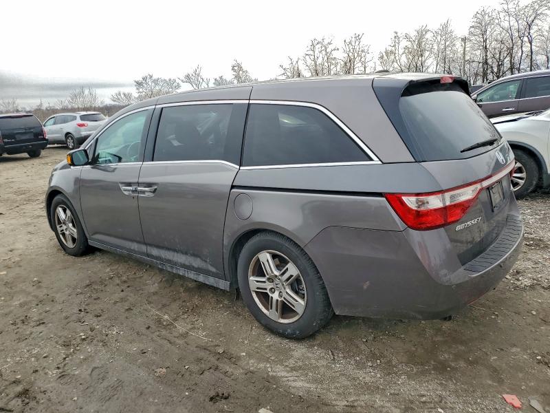 Photo 2 from auction – 2012 HONDA ODYSSEY TO with VIN 5FNRL5H94CB013970