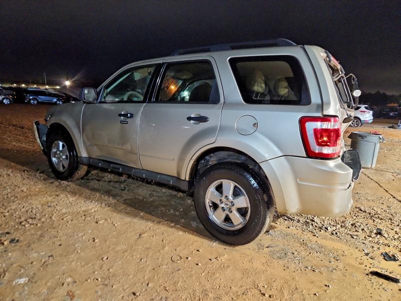 Photo 2 from auction – 2010 FORD ESCAPE with VIN 1FMCU0D74AKA33710