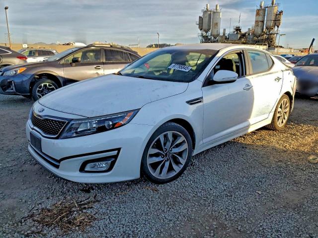 KIA OPTIMA SX 2015 مع رقم تعريف المركبة 5XXGR4A76FG406072 - صورة من المزاد