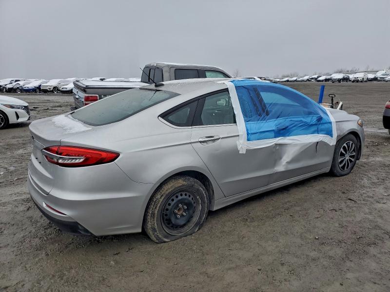Photo 3 from auction – 2019 FORD FUSION S with VIN 3FA6P0G78KR129251