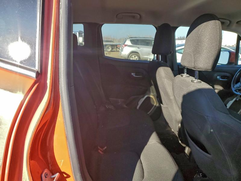Photo 10 from auction – 2016 JEEP RENEGADE L with VIN ZACCJBBT2GPE33823