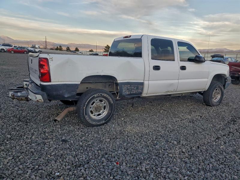 Photo 3 from auction – 2003 CHEVROLET SILVERADO with VIN 1GCHK23G63F222867