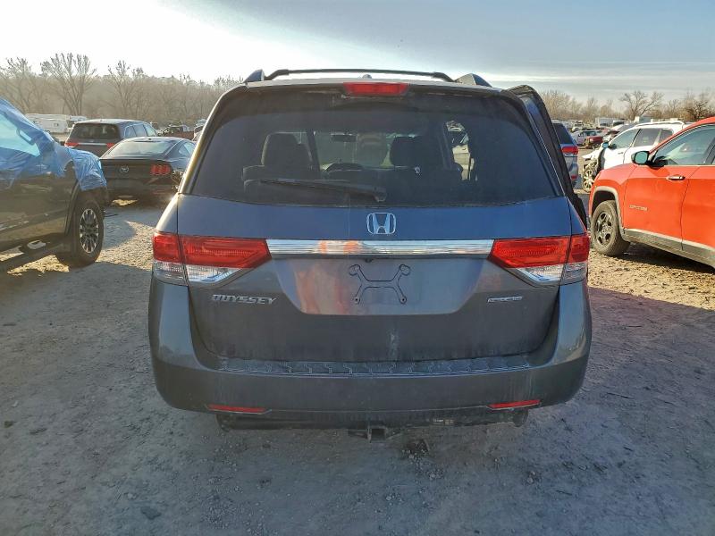 Photo 6 from auction – 2016 HONDA ODYSSEY SE with VIN 5FNRL5H38GB064907