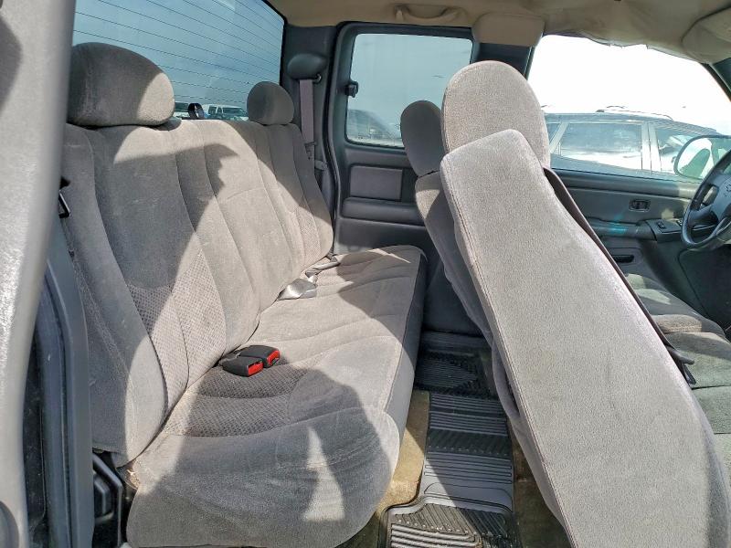 Photo 10 from auction – 2004 CHEVROLET SILVERADO with VIN 1GCEK19T54E113020