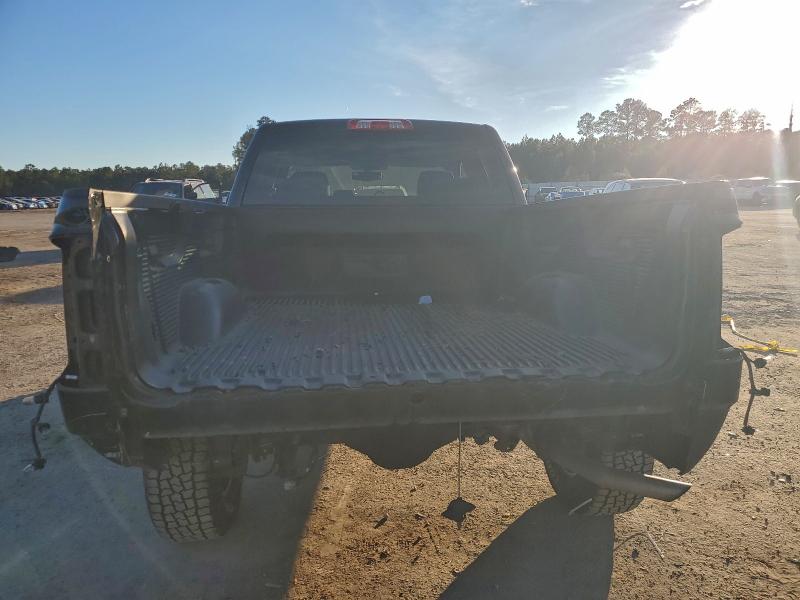Photo 6 from auction – 2018 CHEVROLET SILVERADO with VIN 1GCRCREC8JZ171078