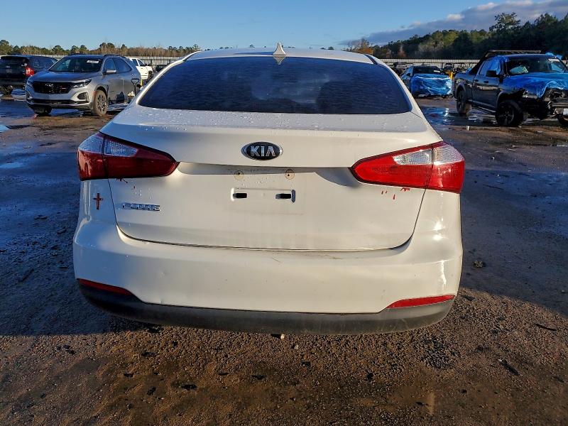 Photo 6 from auction – 2016 KIA FORTE LX with VIN KNAFK4A67G5605013