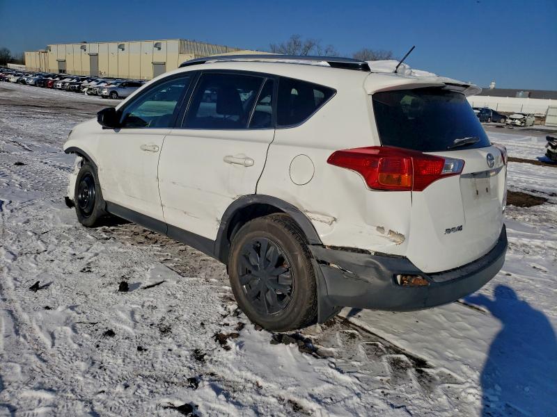 Photo 2 from auction – 2015 TOYOTA RAV4 LE with VIN JTMBFREV9FJ047112