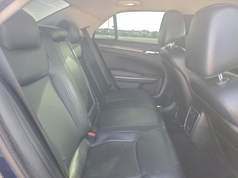 Photo 10 from auction – 2016 CHRYSLER 300 LIMITE with VIN 2C3CCAAG0GH243680