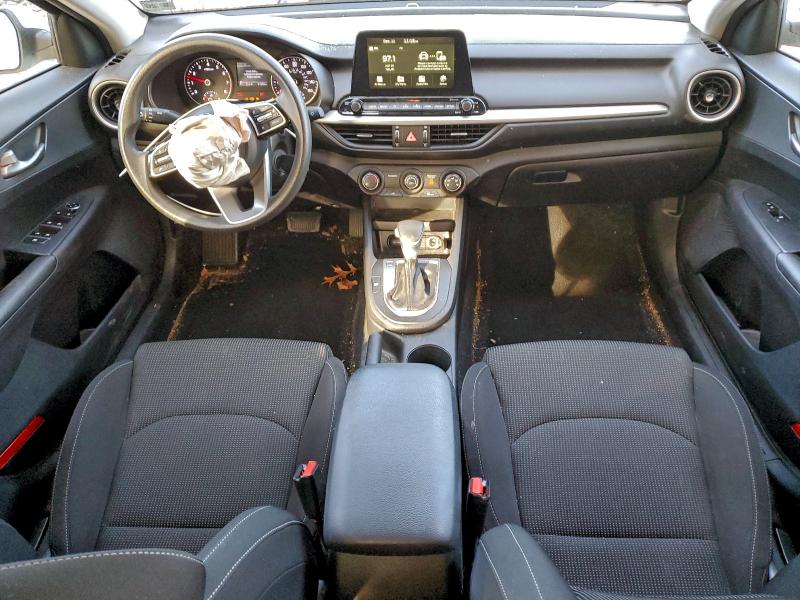 Photo 8 from auction – 2021 KIA FORTE with VIN 3KPF24AD5ME313667