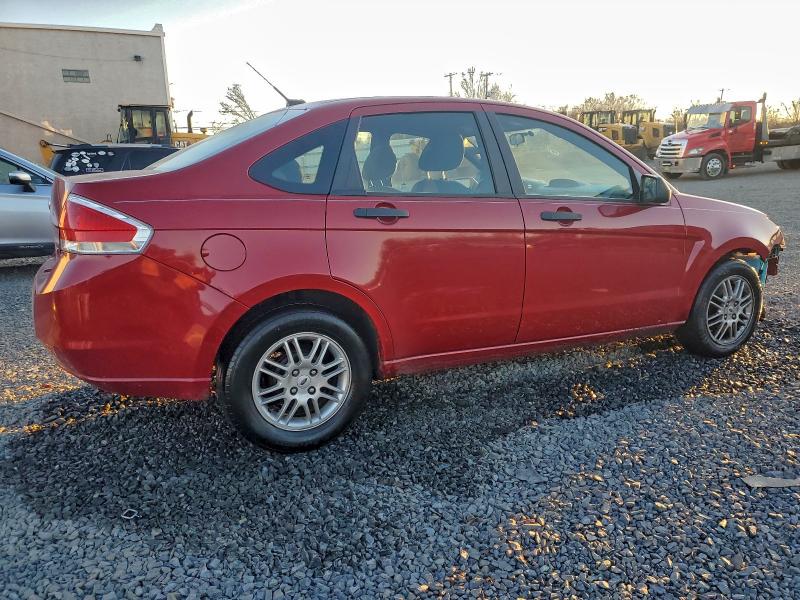 Photo 3 from auction – 2010 FORD FOCUS SE with VIN 1FAHP3FN3AW222507