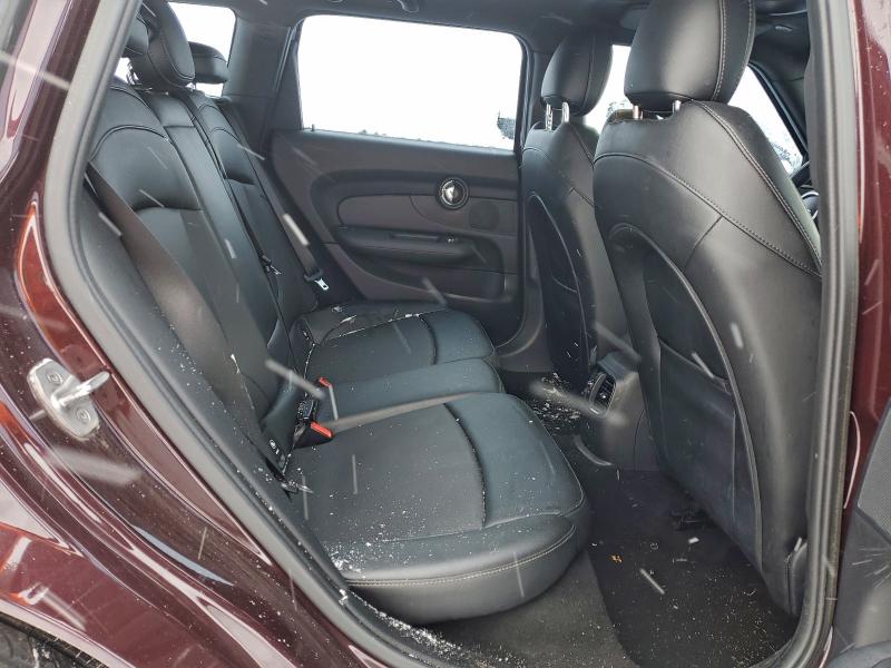Photo 10 from auction – 2016 MINI COOPER CLU with VIN WMWLN5C51G2E06600