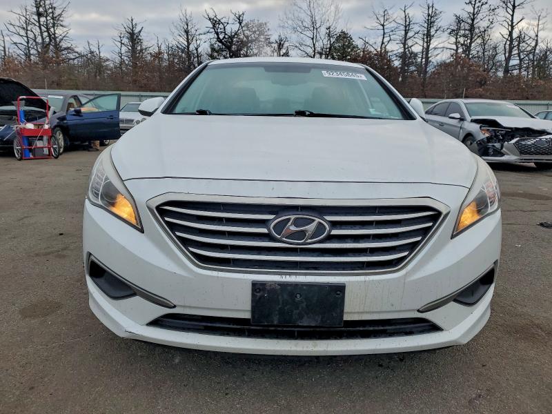 Photo 5 from auction – 2016 HYUNDAI SONATA SE with VIN 5NPE24AF0GH264942