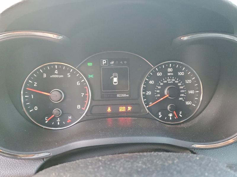 Photo 9 from auction – 2018 KIA FORTE LX with VIN 3KPFL4A75JE177527