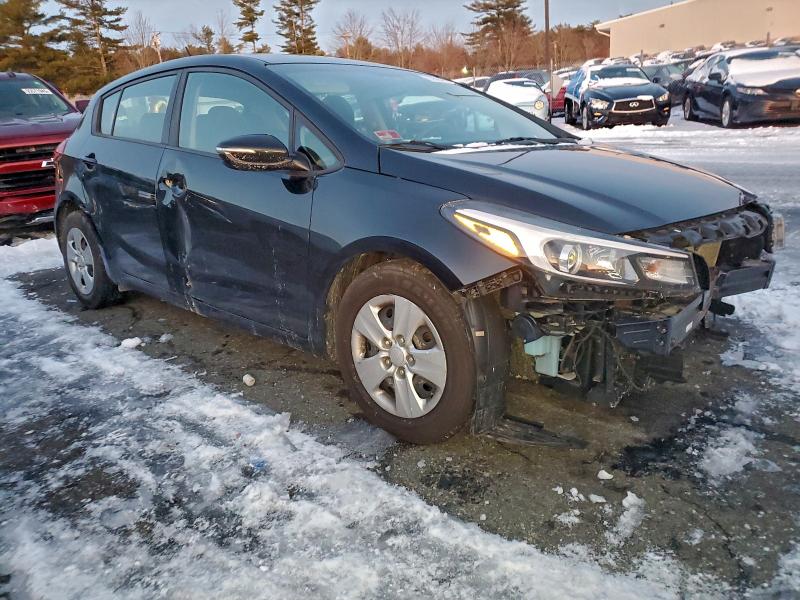 Photo 4 from auction – 2017 KIA FORTE LX with VIN KNAFK5A83H5730535