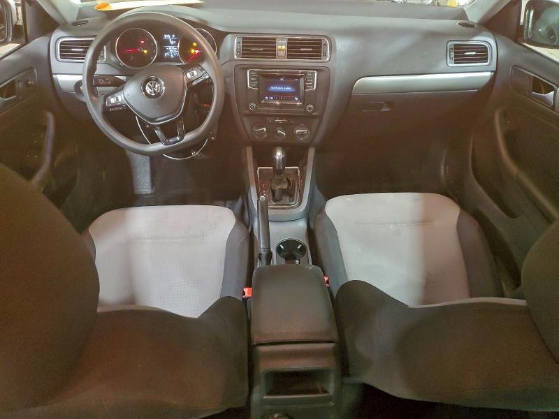 Photo 8 from auction – 2017 VOLKSWAGEN JETTA S with VIN 3VW2B7AJ8HM400574