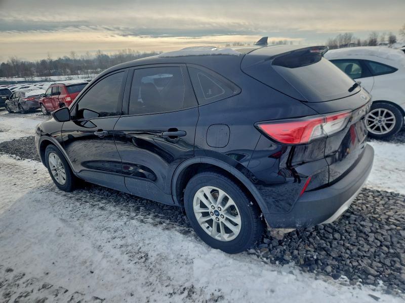 Photo 2 from auction – 2020 FORD ESCAPE S with VIN 1FMCU0F63LUA04128