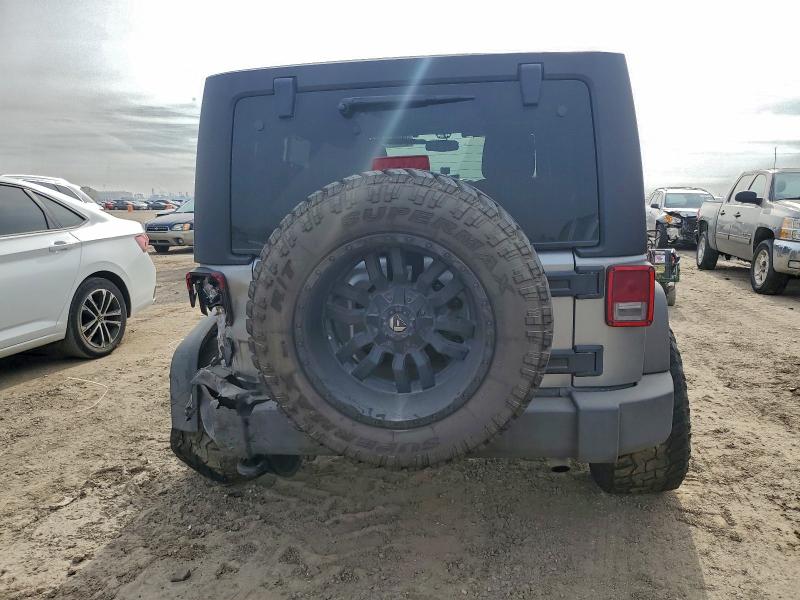 Photo 6 from auction – 2017 JEEP WRANGLER U with VIN 1C4BJWDG3HL622652