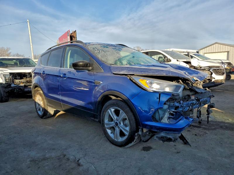 Foto 4 de la subasta – 2018 FORD ESCAPE con VIN 1FMCU9GD3JUA97487