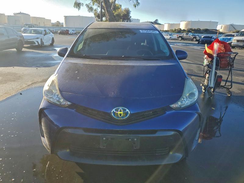 Photo 5 from auction – 2015 TOYOTA PRIUS V with VIN JTDZN3EU3FJ032157