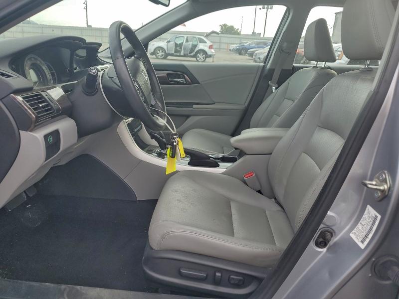 Photo 7 from auction – 2017 HONDA ACCORD EXL with VIN 1HGCR3F81HA040371