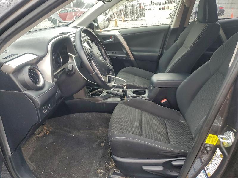 Photo 7 from auction – 2016 TOYOTA RAV4 XLE with VIN JTMRFREVXGJ065280