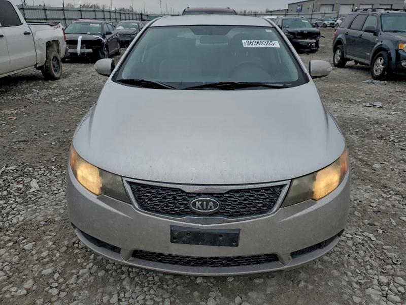 Photo 5 from auction – 2010 KIA FORTE EX with VIN KNAFU4A26A5809316