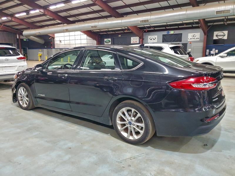Photo 2 from auction – 2019 FORD FUSION SE with VIN 3FA6P0LU0KR261545