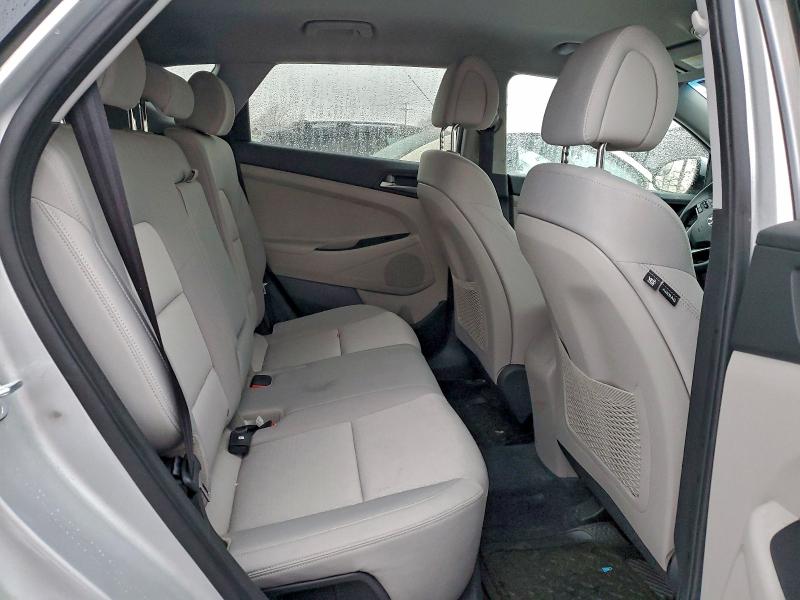 Photo 11 from auction – 2017 HYUNDAI TUCSON LIM with VIN KM8J3CA46HU437791