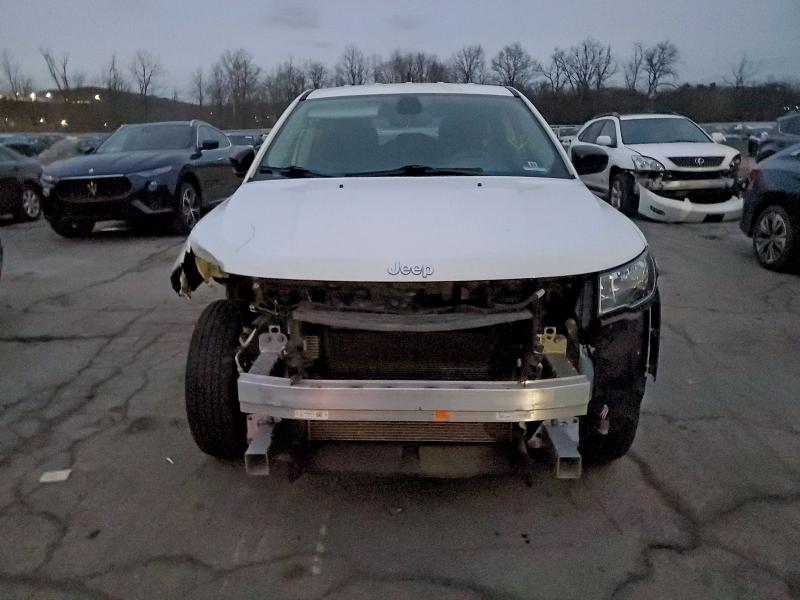 Photo 5 from auction – 2019 JEEP COMPASS SP with VIN 3C4NJDAB0KT802810