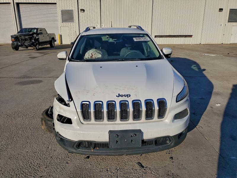 Photo 5 from auction – 2018 JEEP CHEROKEE L with VIN 1C4PJLCB2JD565581