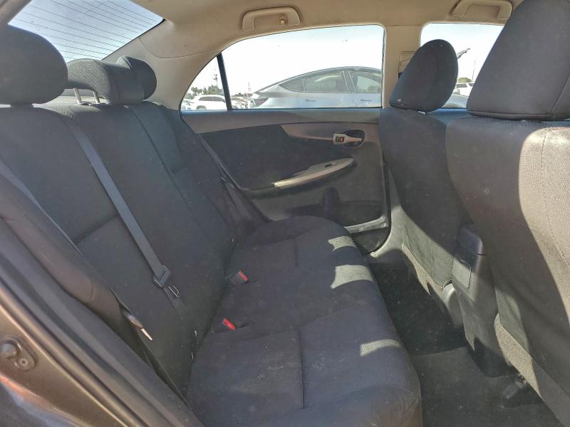 Zdjęcie 10 z aukcji – 2010 TOYOTA COROLLA BA z VIN 2T1BU4EE4AC448421