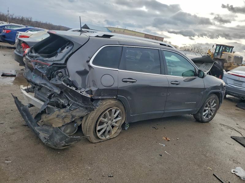 Photo 3 from auction – 2017 JEEP CHEROKEE L with VIN 1C4PJMDBXHD230986
