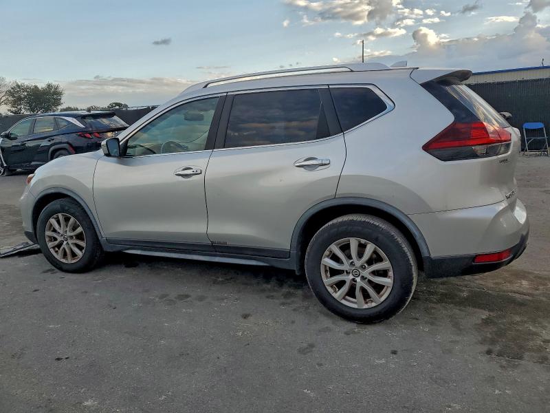 Photo 2 from auction – 2018 NISSAN ROGUE S with VIN JN8AT2MT2JW452952