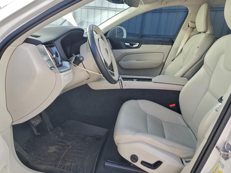 Photo 7 from auction – 2021 VOLVO XC60 T5 MO with VIN YV4102DK5M1764547