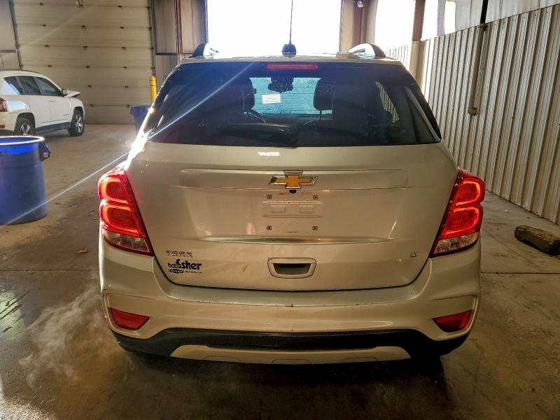 Photo 6 from auction – 2018 CHEVROLET TRAX 1LT with VIN KL7CJLSB8JB728159