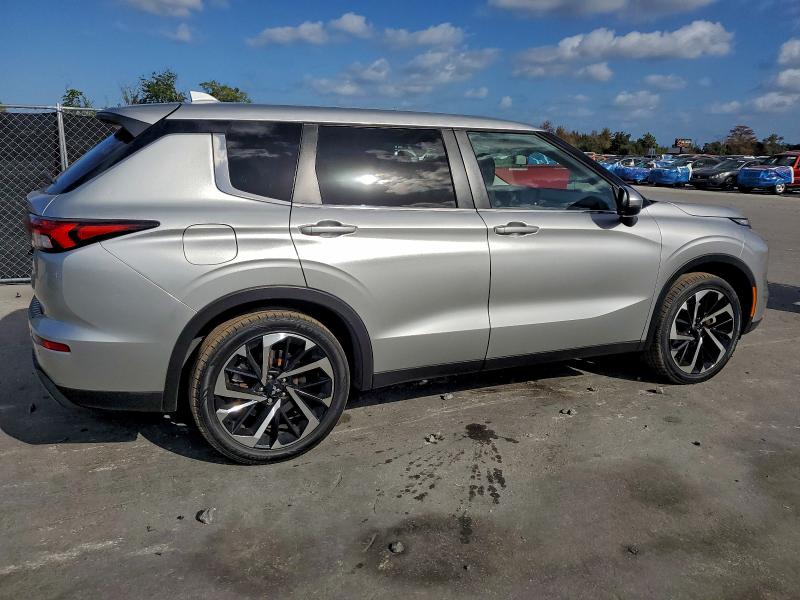 Photo 3 from auction – 2022 MITSUBISHI OUTLANDER with VIN JA4J3TA84NZ019584