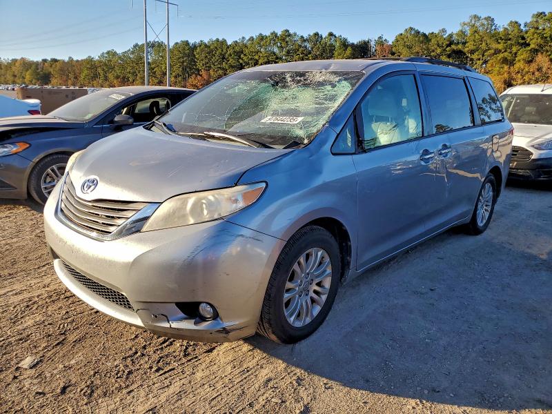 TOYOTA SIENNA XLE 2012 with VIN 5TDYK3DC7CS184356 - Photo from auction