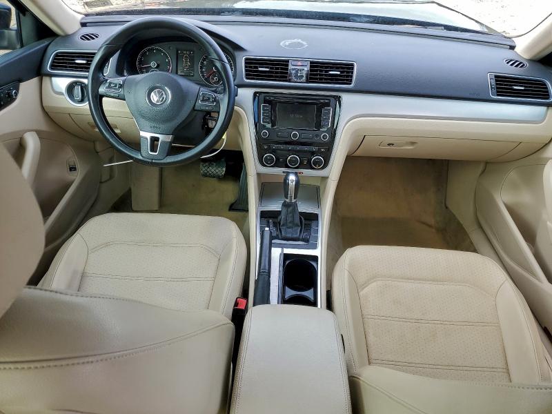 Photo 8 from auction – 2012 VOLKSWAGEN PASSAT SE with VIN 1VWBP7A36CC106572