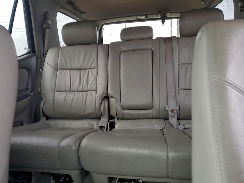 Photo 10 from auction – 2005 TOYOTA SEQUOIA SR with VIN 5TDBT44A75S254691