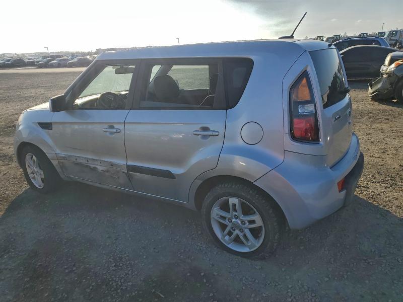 Снимка 2 от търг – 2011 KIA SOUL + с VIN KNDJT2A2XB7306317