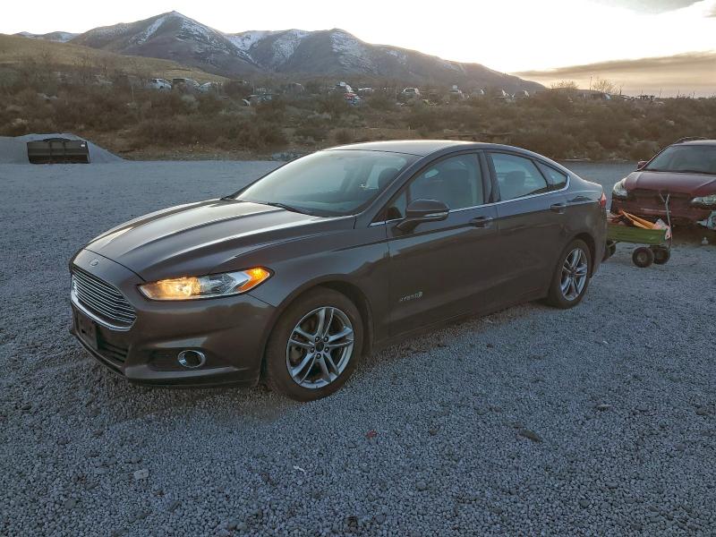 FORD FUSION SE 2016 with VIN 3FA6P0LU4GR341602 - Photo from auction