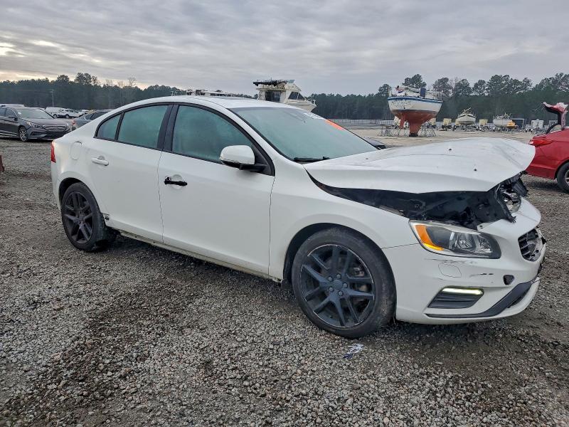 Photo 4 from auction – 2017 VOLVO S60 with VIN YV126MFL8H2420664