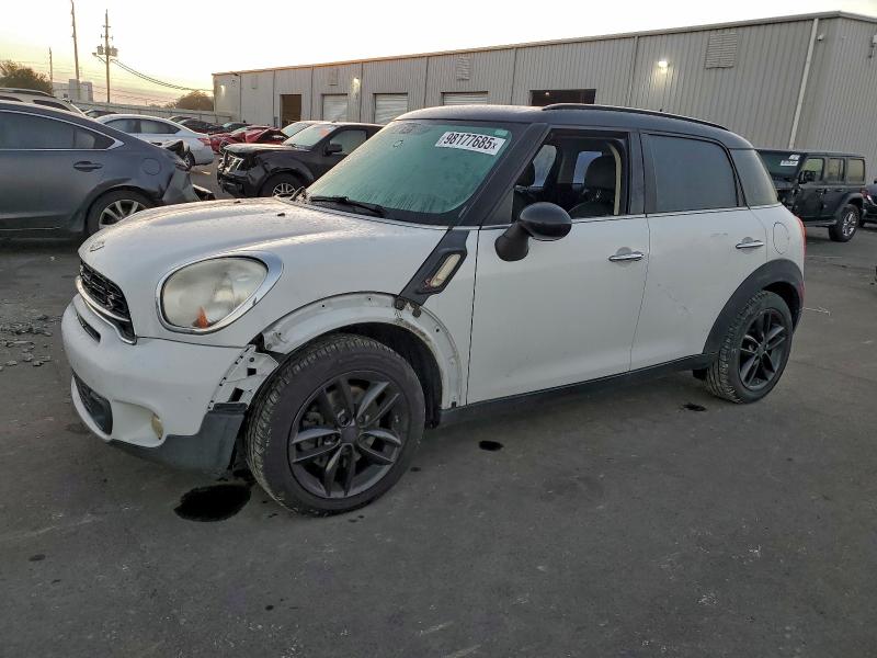Photo 1 from auction – 2015 MINI COOPER S C with VIN WMWZC3C53FWT02327