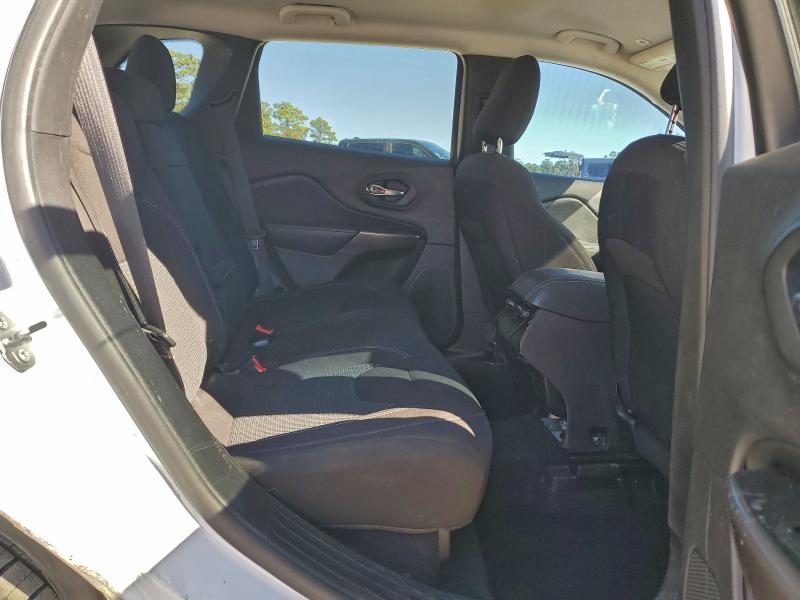 Photo 11 from auction – 2019 JEEP CHEROKEE L with VIN 1C4PJLCB3KD370607