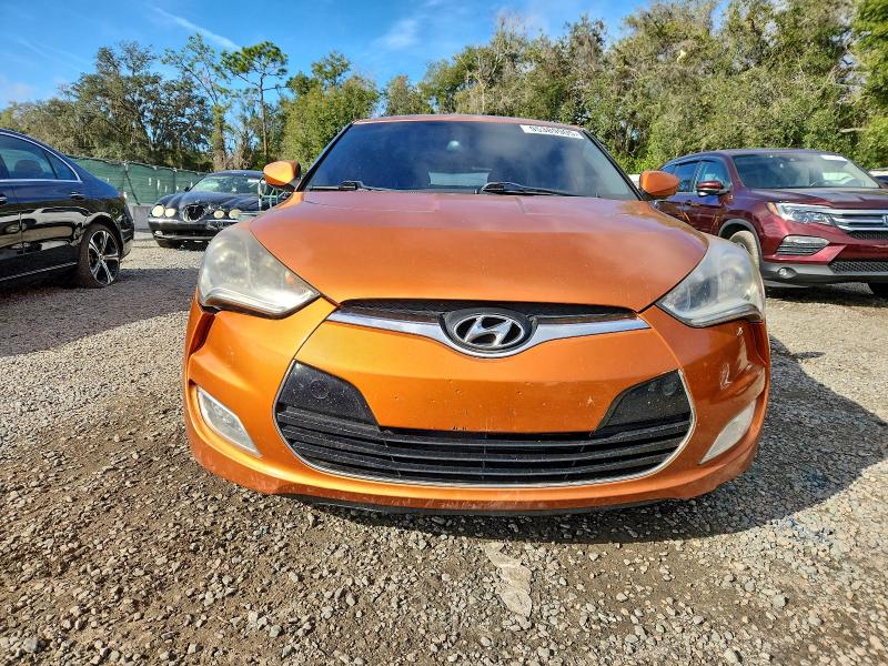 Photo 5 from auction – 2014 HYUNDAI VELOSTER with VIN KMHTC6AD2EU217179